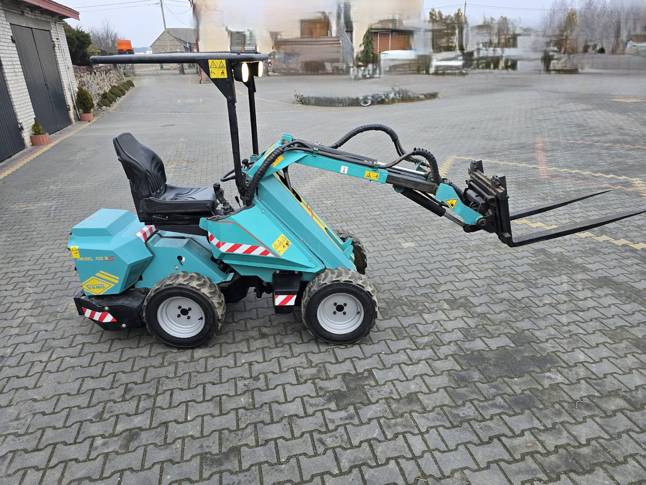 VANO DIESEL 120 DS - Skid steer loader: picture 5 VANO DIESEL 120 DS - Skid steer loader: picture 5