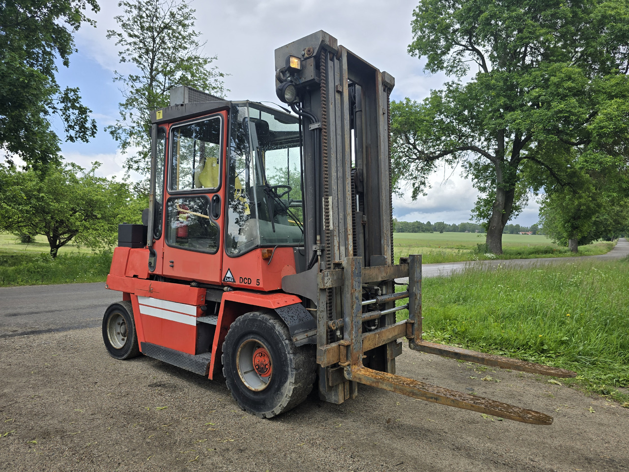 Kalmar DCD 55-6 Triplex - Diesel forklift: picture 1 Kalmar DCD 55-6 Triplex - Diesel forklift: picture 1