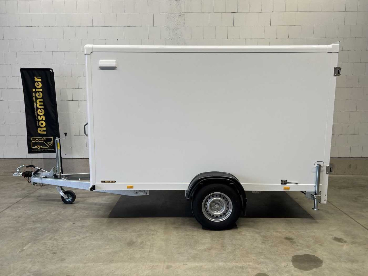 New Closed box trailer BLYSS FS1330/180HL Kofferanhänger: picture 22