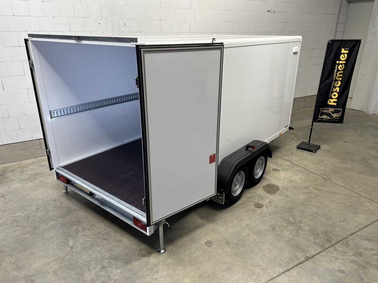 New Closed box trailer BLYSS FS2740/180HTL Kofferanhänger: picture 6