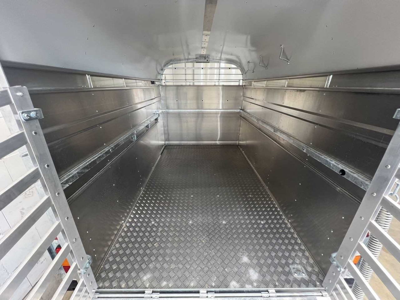 NUGENT L3018H Viehanhänger Nugent - Livestock trailer: picture 4 NUGENT L3018H Viehanhänger Nugent - Livestock trailer: picture 4