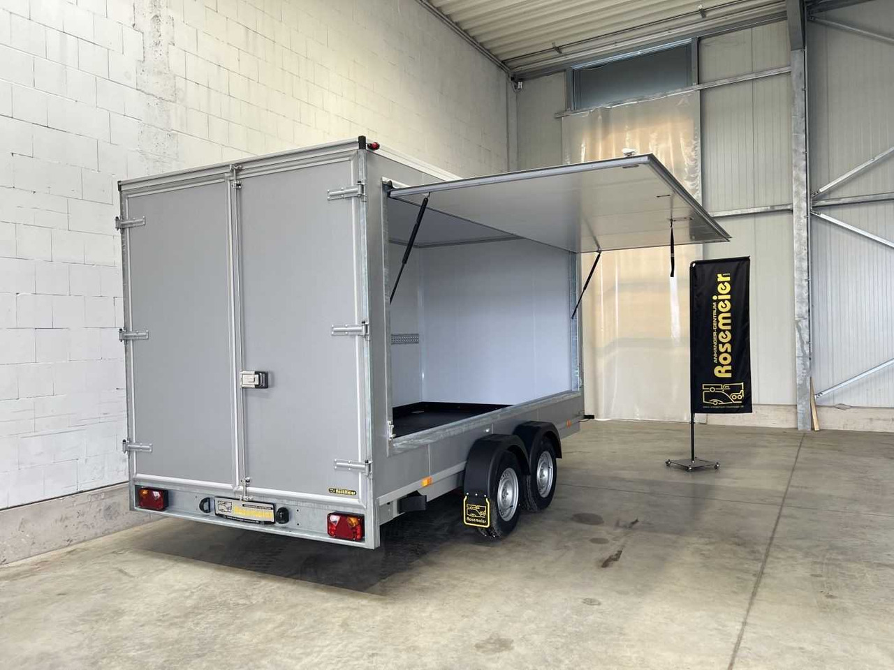 VEZEKO TK D 27.40 Flügeltüren+Seitenk Kofferanhänger Promotionanhänger - Closed box trailer: picture 4 VEZEKO TK D 27.40 Flügeltüren+Seitenk Kofferanhänger Promotionanhänger - Closed box trailer: picture 4