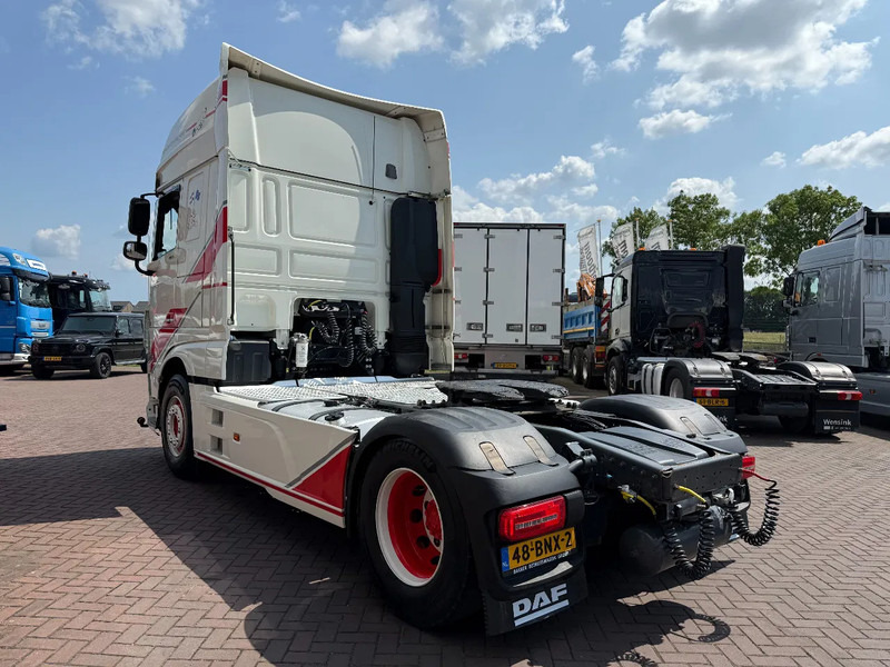 DAF XF 480 XF480 SSC 4X2 / EURO6 D / RETARDER / SPECIAL INTERIOR / NEW CONDITION / FULL AIR / NL TRUCK - Tractor unit: picture 3 DAF XF 480 XF480 SSC 4X2 / EURO6 D / RETARDER / SPECIAL INTERIOR / NEW CONDITION / FULL AIR / NL TRUCK - Tractor unit: picture 3