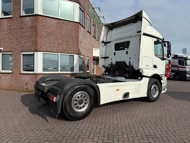 Mercedes-Benz Actros 1846LS STREAMSPACE 4X2 TREKKER EURO6 HOLLAND TRUCK VIN: 10233406 - Tractor unit: picture 4 Mercedes-Benz Actros 1846LS STREAMSPACE 4X2 TREKKER EURO6 HOLLAND TRUCK VIN: 10233406 - Tractor unit: picture 4