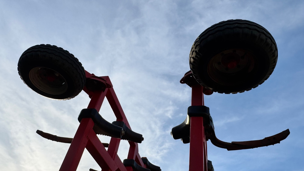 Horsch Tiger 8AS Reifenpacker TopRing - Cultivator: picture 3 Horsch Tiger 8AS Reifenpacker TopRing - Cultivator: picture 3