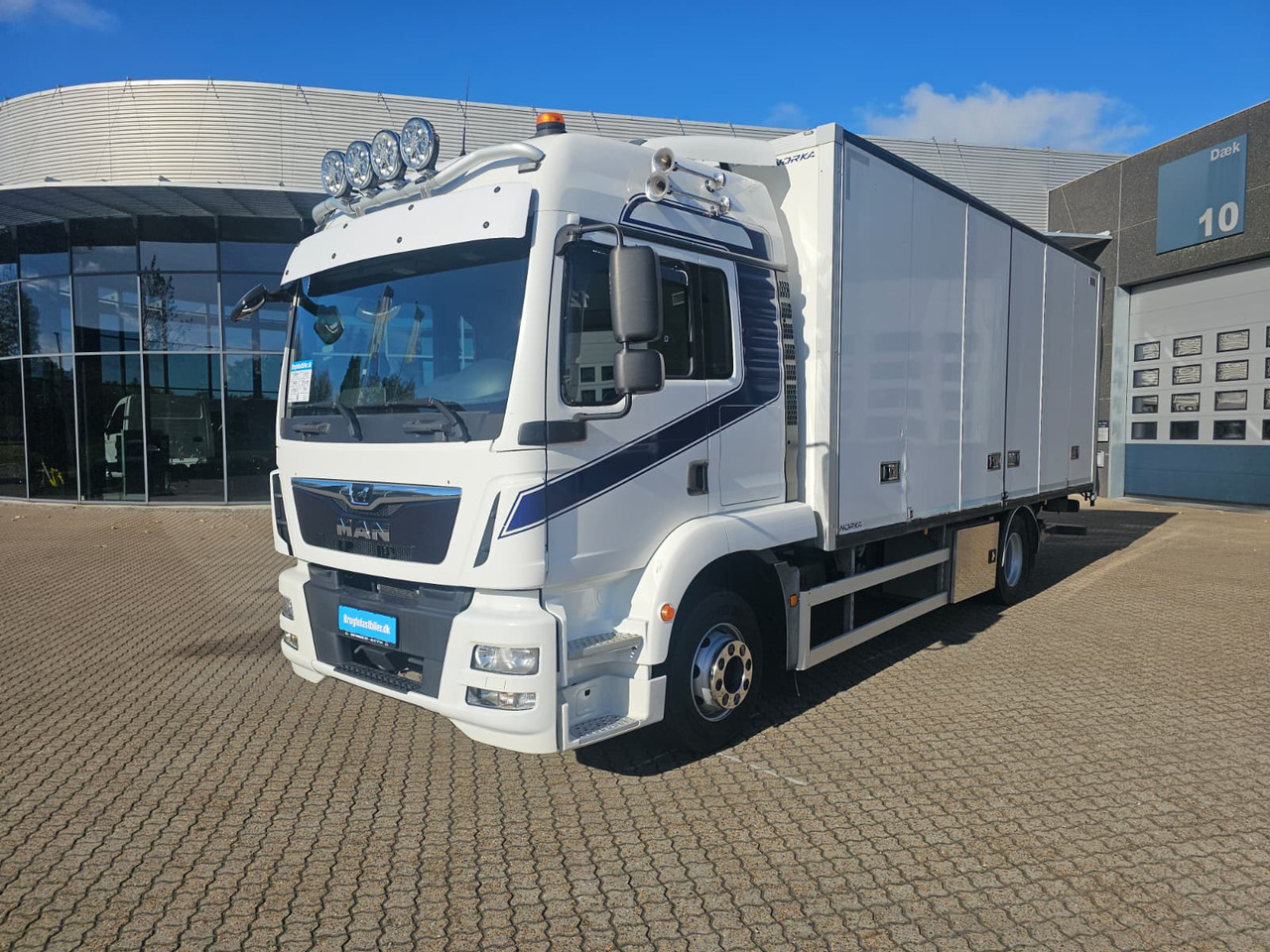 MAN TGM 15.290 - Box truck: picture 1 MAN TGM 15.290 - Box truck: picture 1