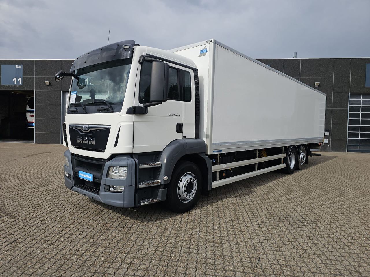 MAN TGS 26.420 - Box truck: picture 1 MAN TGS 26.420 - Box truck: picture 1
