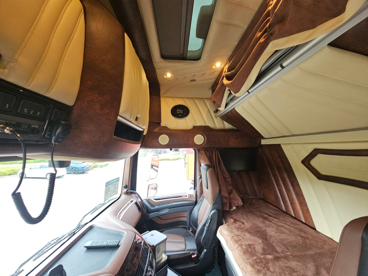 DAF XF450 - Tractor unit: picture 5 DAF XF450 - Tractor unit: picture 5