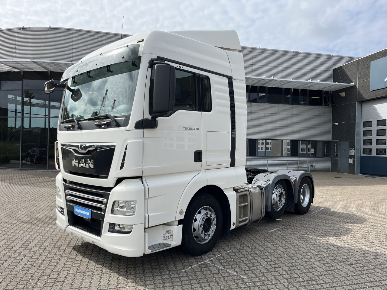 MAN TGX 26.470 6x2-2 - Tractor unit: picture 1 MAN TGX 26.470 6x2-2 - Tractor unit: picture 1