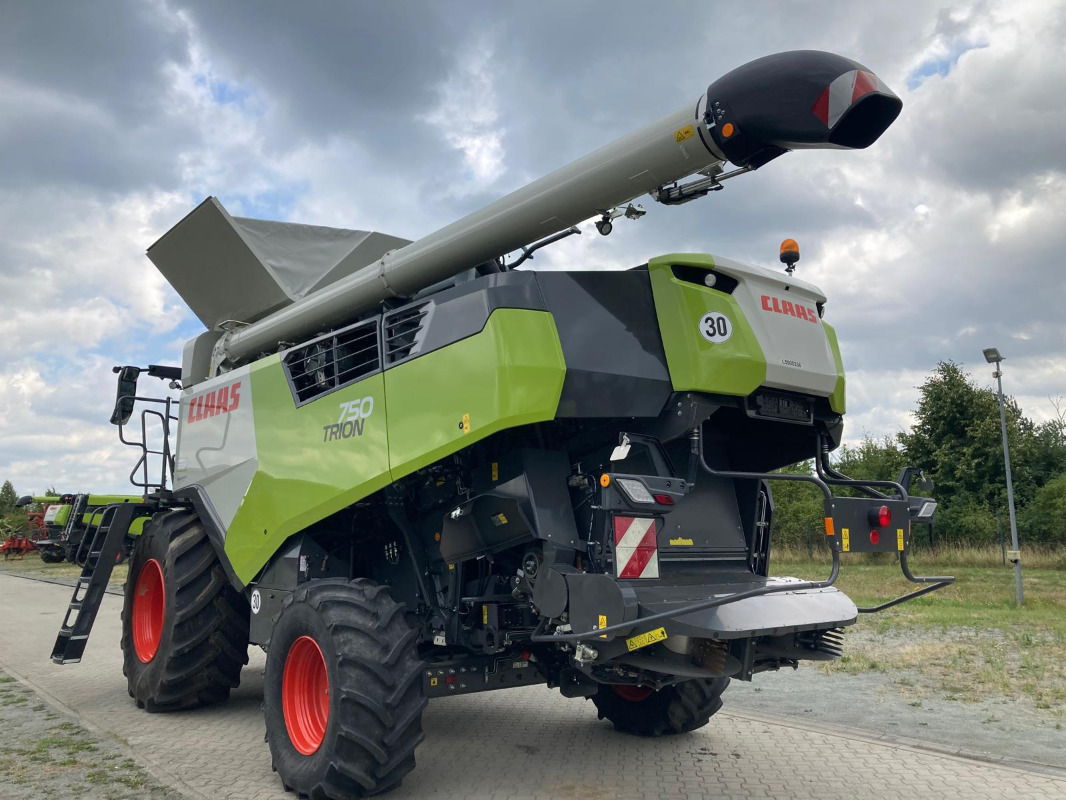CLAAS Trion 750 - Combine harvester: picture 4 CLAAS Trion 750 - Combine harvester: picture 4
