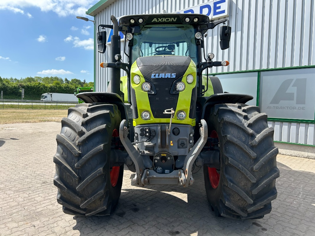 CLAAS Axion 810 CIS - Farm tractor: picture 3 CLAAS Axion 810 CIS - Farm tractor: picture 3