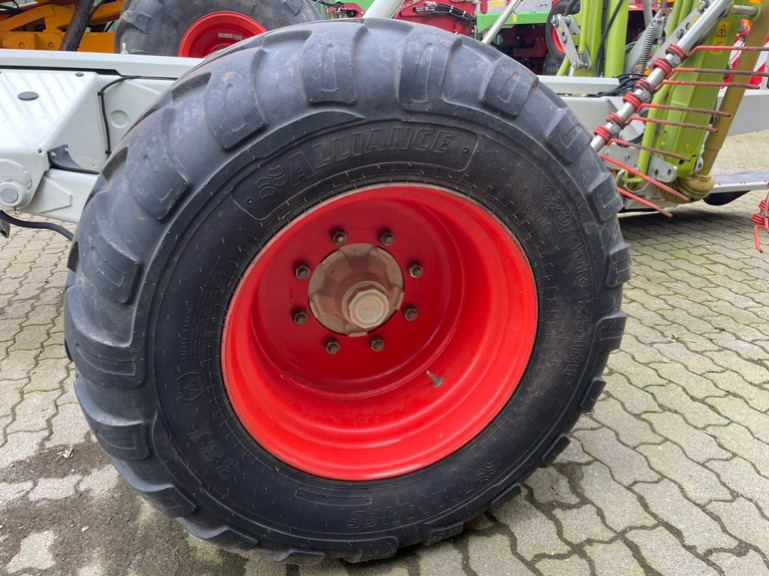CLAAS Liner 3600 - Tedder/ Rake: picture 3 CLAAS Liner 3600 - Tedder/ Rake: picture 3