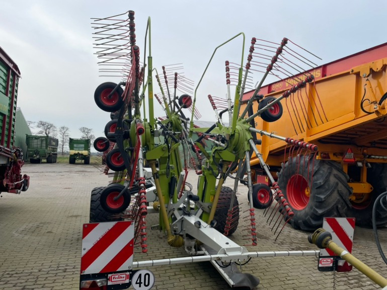 CLAAS Liner 3600 - Tedder/ Rake: picture 5 CLAAS Liner 3600 - Tedder/ Rake: picture 5