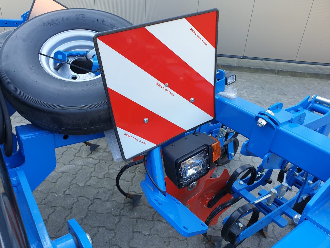 New Soil tillage equipment Carré ECONET F 6R75 HACKE: picture 10