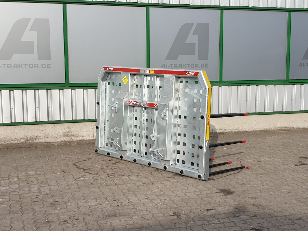 Fliegl SILIERGABEL PROFI-PLUS - Front loader for tractor: picture 2 Fliegl SILIERGABEL PROFI-PLUS - Front loader for tractor: picture 2