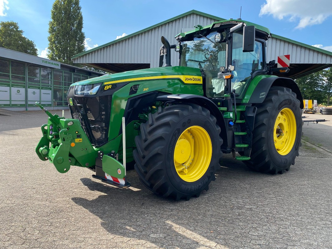 John Deere 8R 310 **Sonderfinanzierung 1,60%** - Farm tractor: picture 3 John Deere 8R 310 **Sonderfinanzierung 1,60%** - Farm tractor: picture 3