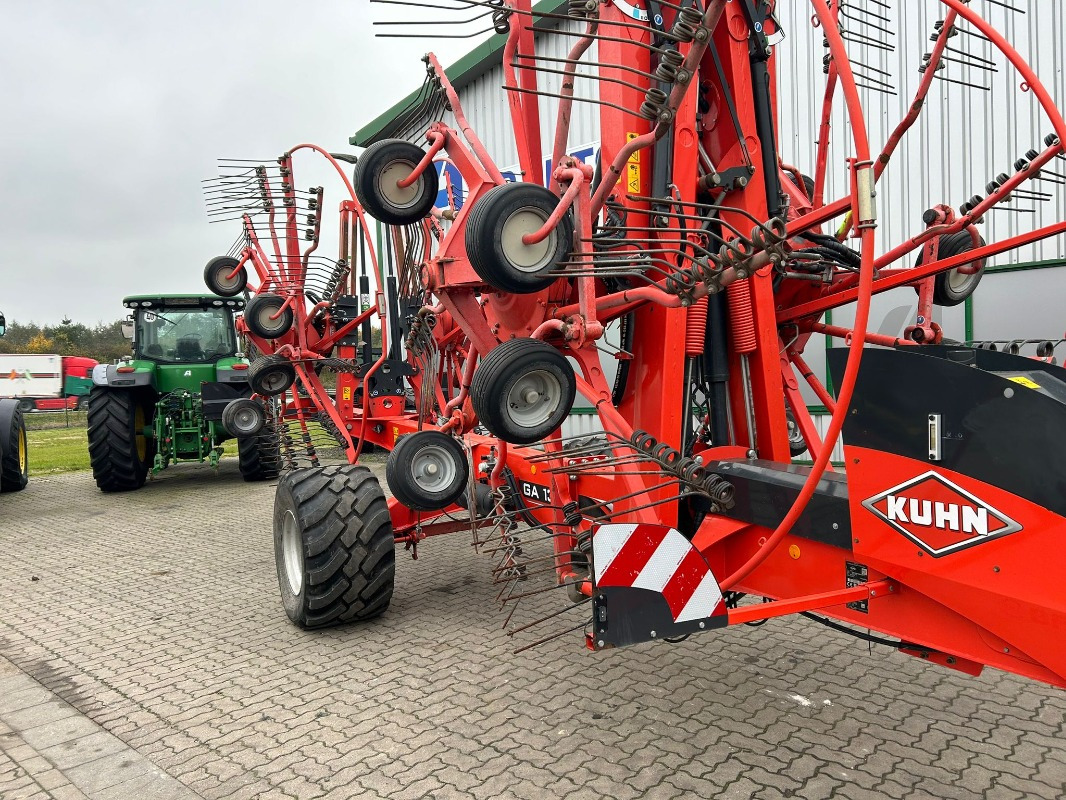 Kuhn GA 13131 - Tedder/ Rake: picture 4 Kuhn GA 13131 - Tedder/ Rake: picture 4