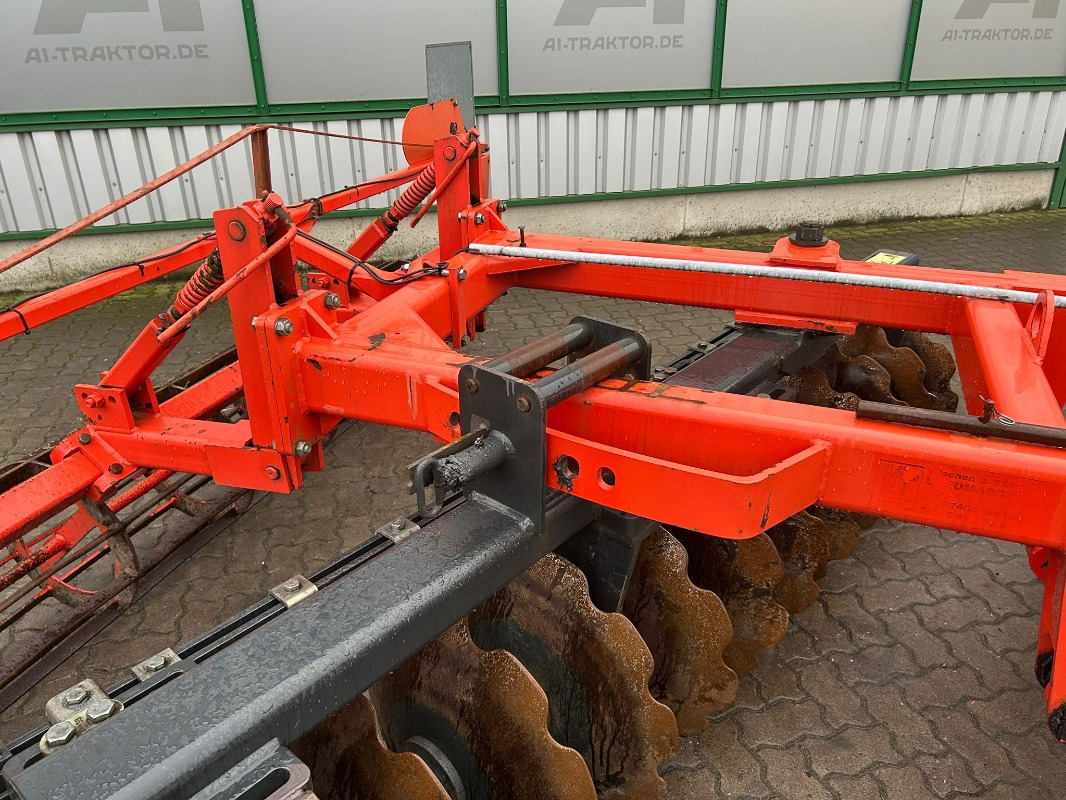 Kuhn HVA 26 - Disc harrow: picture 2 Kuhn HVA 26 - Disc harrow: picture 2