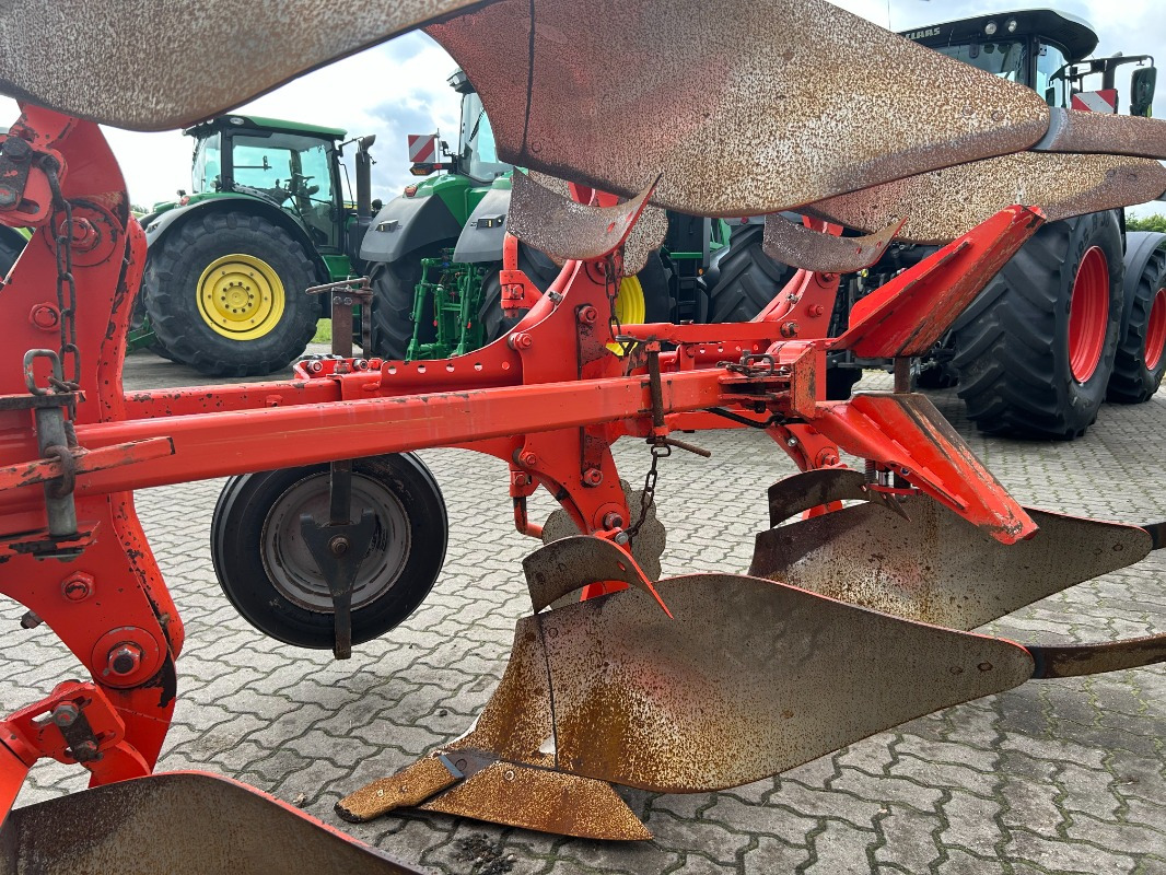 Kuhn Multi Master 113 4E - Plow: picture 3 Kuhn Multi Master 113 4E - Plow: picture 3