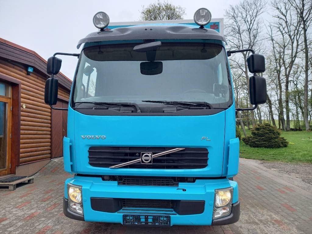 Volvo FL 240, 4x2, GW 16000 KG - Box truck: picture 5 Volvo FL 240, 4x2, GW 16000 KG - Box truck: picture 5