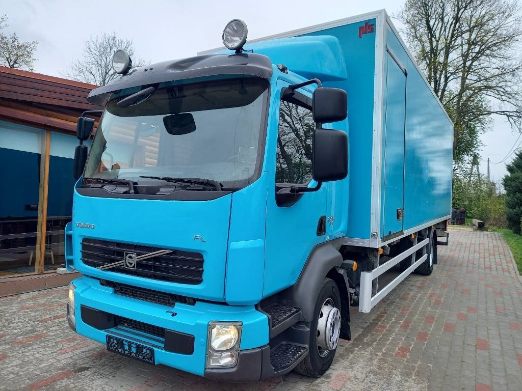 Volvo FL 240, 4x2, GW 16000 KG - Box truck: picture 1 Volvo FL 240, 4x2, GW 16000 KG - Box truck: picture 1