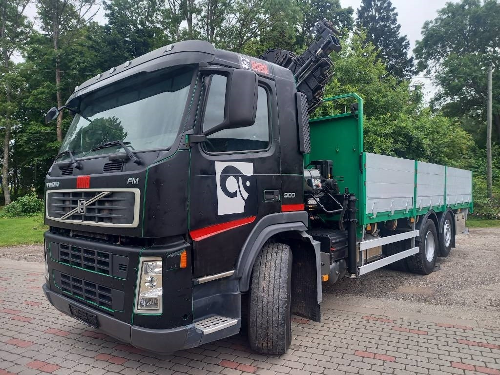 Volvo FM 300, 6x2, HIAB 166 E-5 - Crane truck: picture 4 Volvo FM 300, 6x2, HIAB 166 E-5 - Crane truck: picture 4