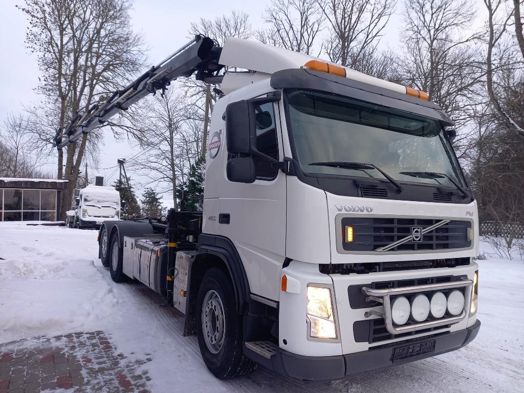 Volvo FM460, 6x2, PALFINGER+HMF 220 K-5 - Hook lift truck: picture 3 Volvo FM460, 6x2, PALFINGER+HMF 220 K-5 - Hook lift truck: picture 3