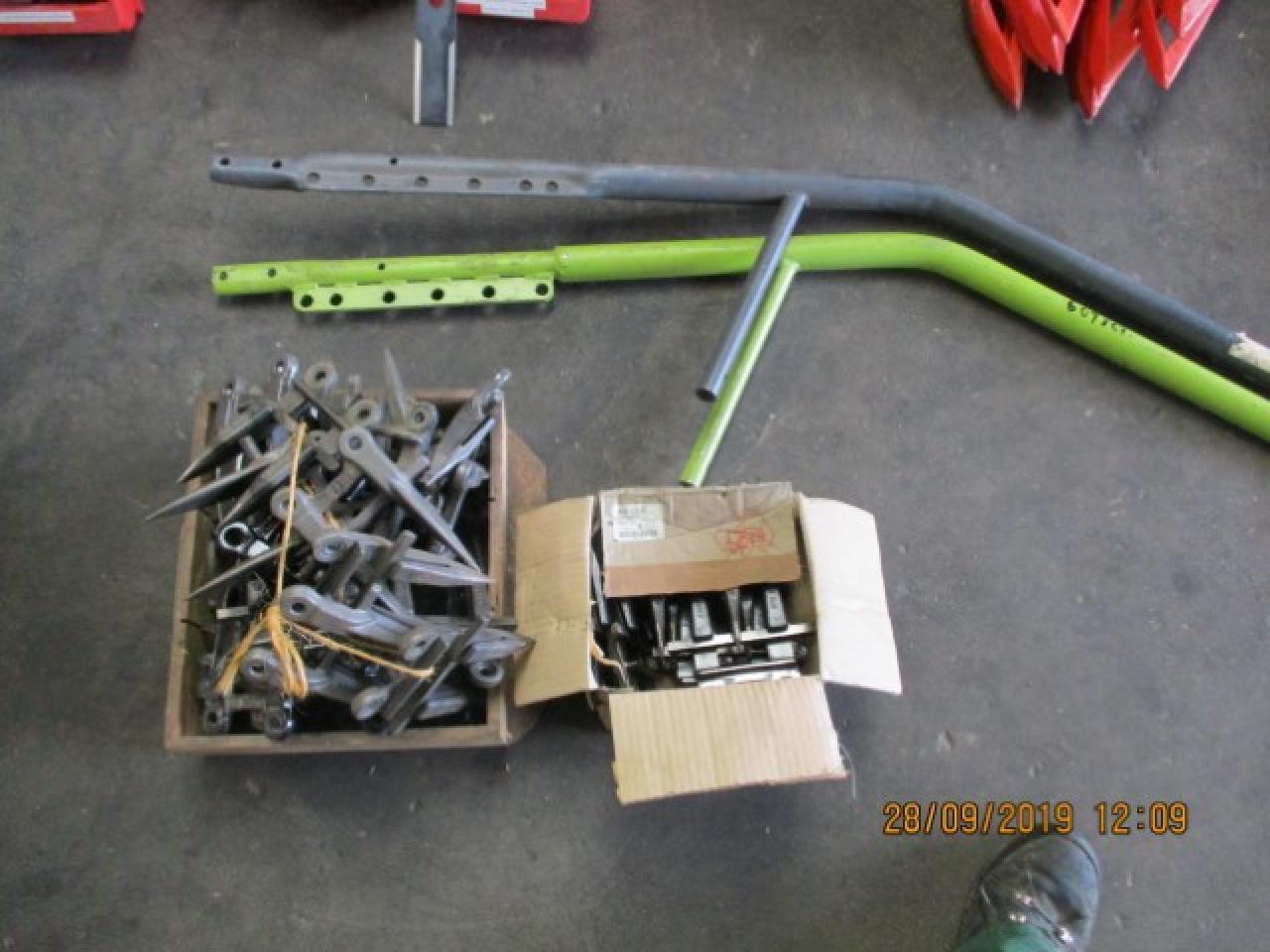 CLAAS 98-108 - Spare parts for Combine harvester: picture 3 CLAAS 98-108 - Spare parts for Combine harvester: picture 3