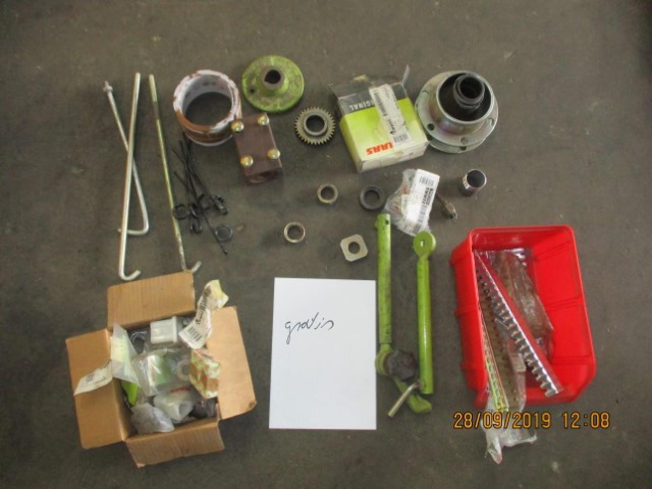 CLAAS 98-108 - Spare parts for Combine harvester: picture 2 CLAAS 98-108 - Spare parts for Combine harvester: picture 2