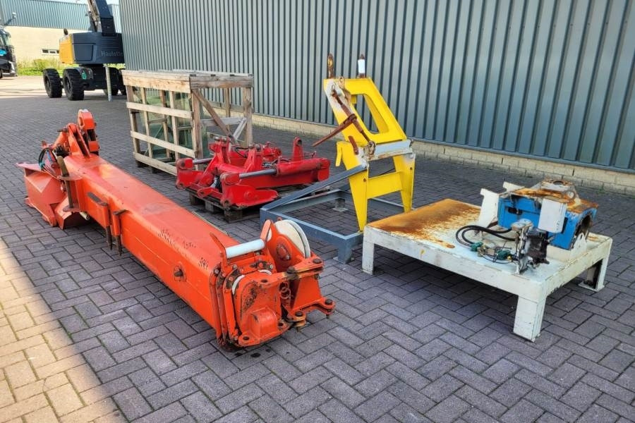 Compact Truck CT2 Diesel, 4x4x4 Drive, 30m Main Boom, 10.3m Hydr - All terrain crane: picture 2 Compact Truck CT2 Diesel, 4x4x4 Drive, 30m Main Boom, 10.3m Hydr - All terrain crane: picture 2