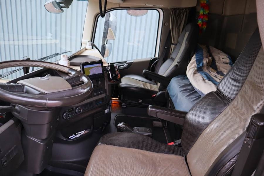 Effer 955/8S Volvo 540 Euro 6, Valid Inspection, 8x2x4 D - All terrain crane: picture 4 Effer 955/8S Volvo 540 Euro 6, Valid Inspection, 8x2x4 D - All terrain crane: picture 4