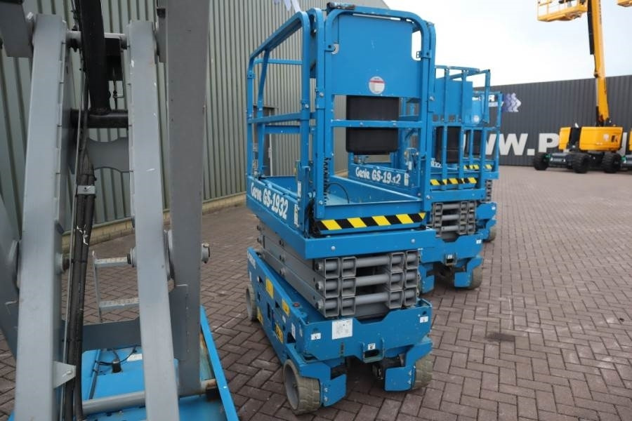 Genie GS1932 E-Drive Several In Stock, 8m Working Height - Scissor lift: picture 3 Genie GS1932 E-Drive Several In Stock, 8m Working Height - Scissor lift: picture 3