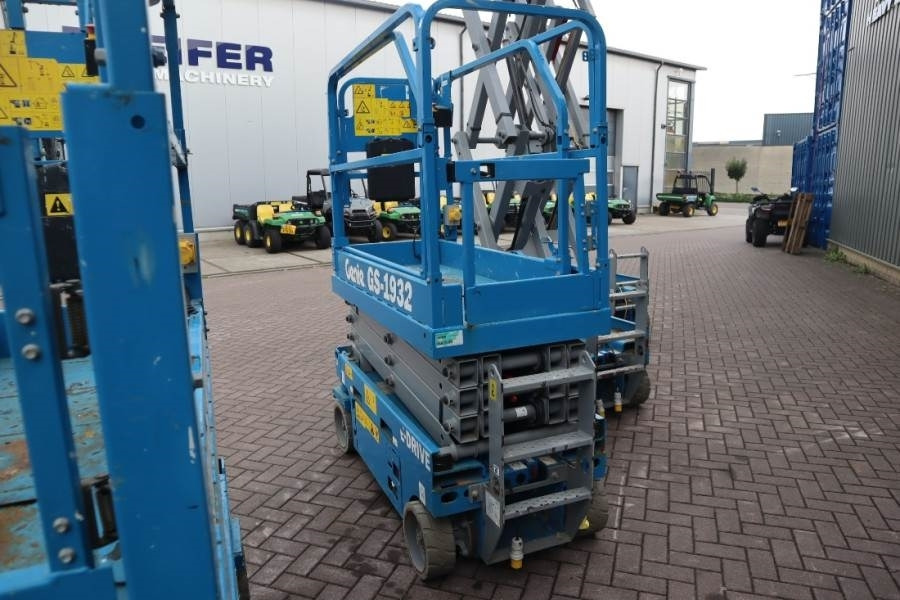 Genie GS1932 E-Drive Several In Stock, 8m Working Height - Scissor lift: picture 4 Genie GS1932 E-Drive Several In Stock, 8m Working Height - Scissor lift: picture 4