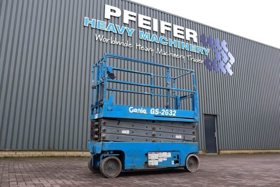 Genie GS2632 Electric, Working Height 10m, 227kg Capacit - Scissor lift: picture 1 Genie GS2632 Electric, Working Height 10m, 227kg Capacit - Scissor lift: picture 1