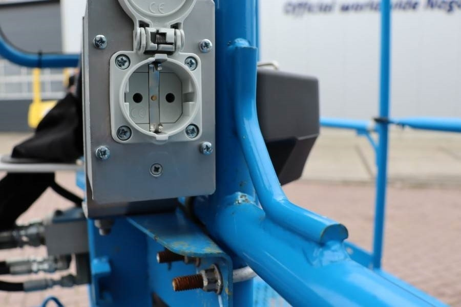 Telescopic boom Genie S65XC Valid inspection, *Guarantee! Diesel, 4x4 Dr: picture 12