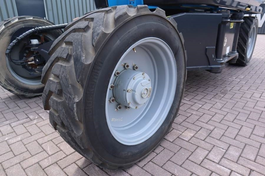 Genie SX135XC Diesel, 43m Working Height, 27.5m Reach, B leasing Genie SX135XC Diesel, 43m Working Height, 27.5m Reach, B: picture 16 Genie SX135XC Diesel, 43m Working Height, 27.5m Reach, B leasing Genie SX135XC Diesel, 43m Working Height, 27.5m Reach, B: picture 16