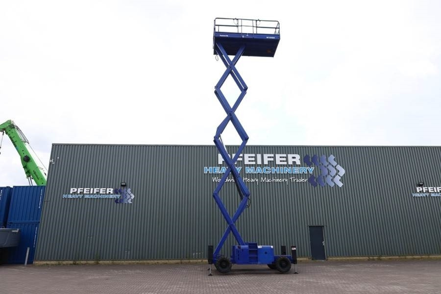 Haulotte H15SX Diesel, 4x4 Drive 15 Working Height, 500kg C - Scissor lift: picture 3 Haulotte H15SX Diesel, 4x4 Drive 15 Working Height, 500kg C - Scissor lift: picture 3