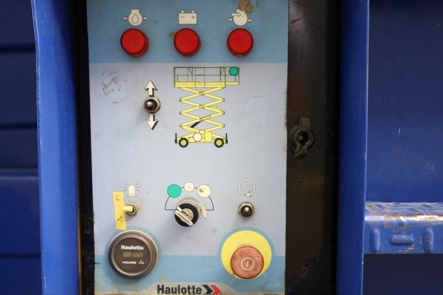 Haulotte H15SXL Diesel, 4x4 Drive, 15m Working Height, 500k - Scissor lift: picture 4 Haulotte H15SXL Diesel, 4x4 Drive, 15m Working Height, 500k - Scissor lift: picture 4