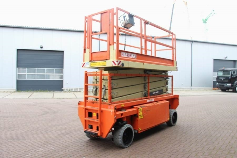 Holland Lift Combistar N-140EL12 Valid inspection, - Scissor lift: picture 2 Holland Lift Combistar N-140EL12 Valid inspection, - Scissor lift: picture 2