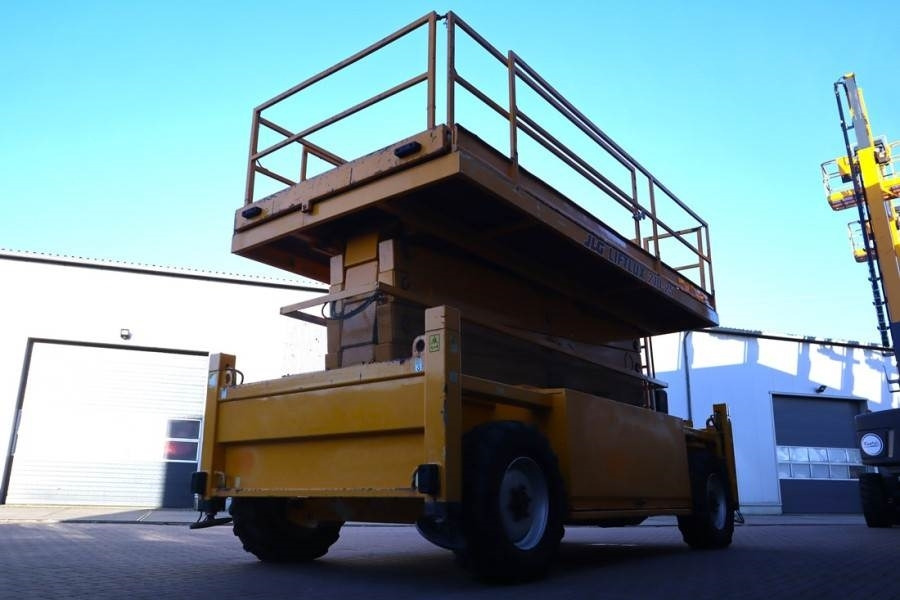 JLG 210-25 Diesel, 4x4 Drive, 23m Working Height, 1000 - Scissor lift: picture 2 JLG 210-25 Diesel, 4x4 Drive, 23m Working Height, 1000 - Scissor lift: picture 2