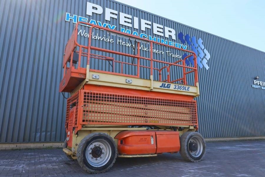 JLG 3369LE Electric, 12m Working Height, 450kg Capacit - Scissor lift: picture 1 JLG 3369LE Electric, 12m Working Height, 450kg Capacit - Scissor lift: picture 1