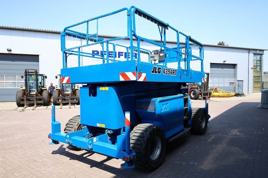 JLG 4394RT Diesel, 4x4 Drive, 15.1m Working Height, 56 - Scissor lift: picture 2 JLG 4394RT Diesel, 4x4 Drive, 15.1m Working Height, 56 - Scissor lift: picture 2