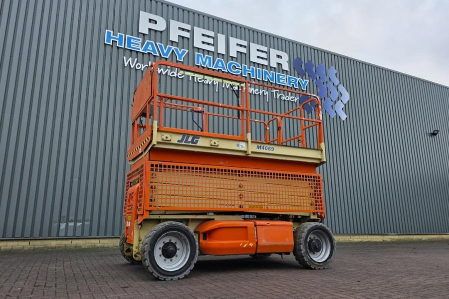 JLG M4069 Hybrid, 14.2m Working Height, 360kg Capacity - Scissor lift: picture 1 JLG M4069 Hybrid, 14.2m Working Height, 360kg Capacity - Scissor lift: picture 1