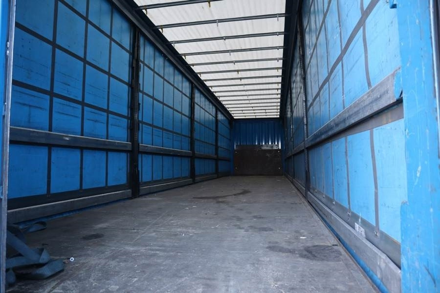 Krone SD Dutch Registration, 3-Axle, Lift Axle, Air Susp  - Curtainsider trailer: picture 3 Krone SD Dutch Registration, 3-Axle, Lift Axle, Air Susp  - Curtainsider trailer: picture 3