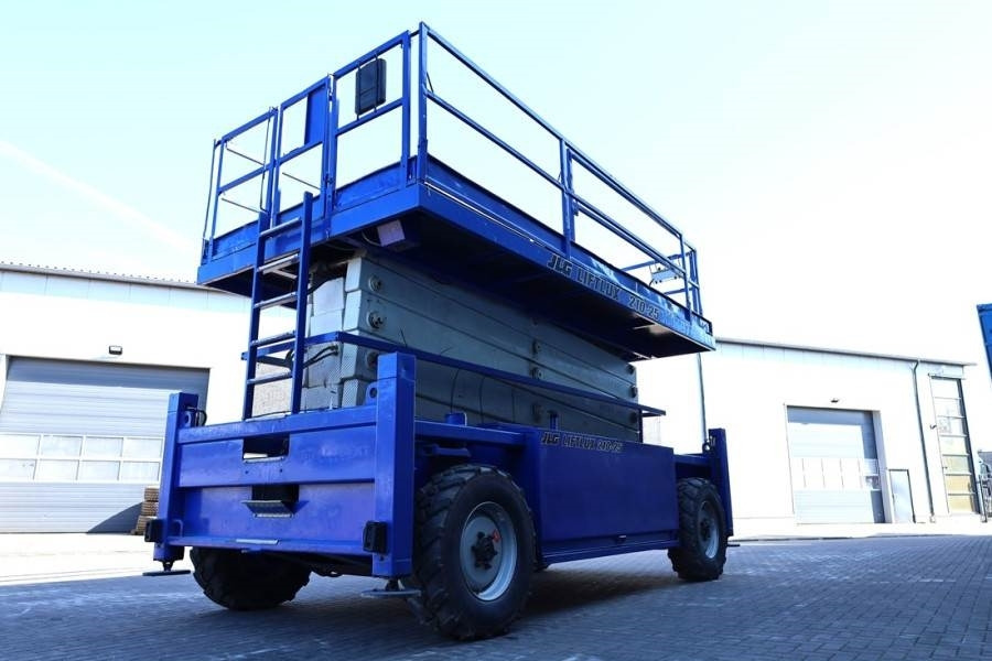Liftlux SL210-25D4WDS/P Diesel, Hydraulic Deck Extension, - Scissor lift: picture 2 Liftlux SL210-25D4WDS/P Diesel, Hydraulic Deck Extension, - Scissor lift: picture 2