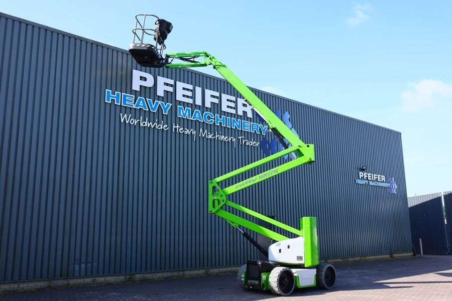 Niftylift HR17N HYBRID MK3 Hybrid Battery & Diesel, 17m Work - Articulated boom: picture 3 Niftylift HR17N HYBRID MK3 Hybrid Battery & Diesel, 17m Work - Articulated boom: picture 3