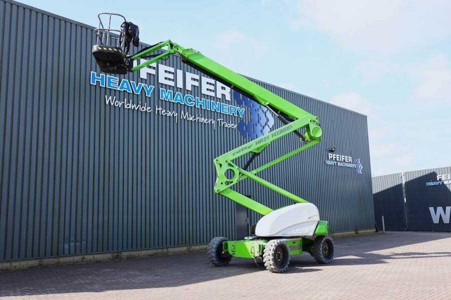 Niftylift HR21 HYBRID Hybrid, 4x4 Drive, 21m Working Height, - Articulated boom: picture 3 Niftylift HR21 HYBRID Hybrid, 4x4 Drive, 21m Working Height, - Articulated boom: picture 3