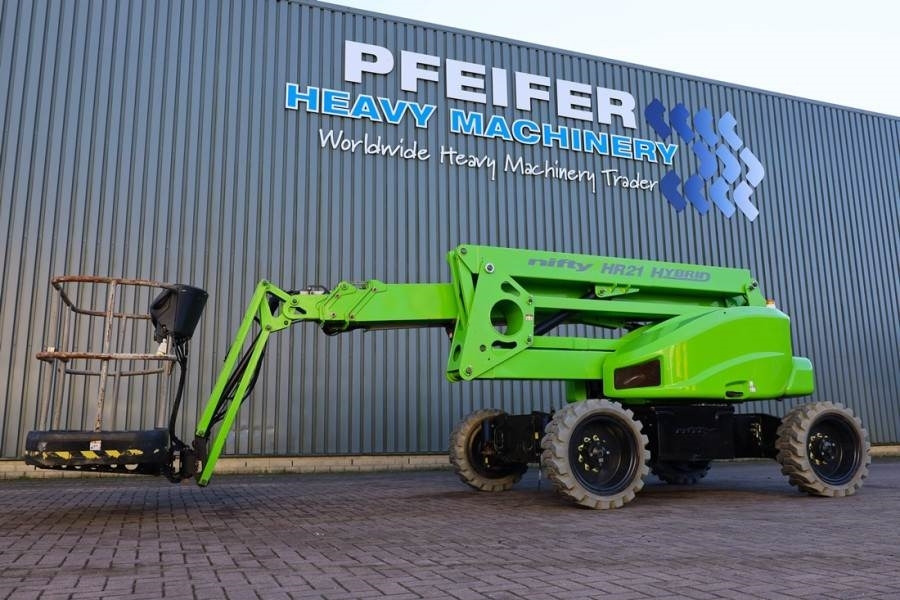 Niftylift HR21 HYBRIDE 4x4 MK2 Hybride, 4x4 Drive, 21m Worki - Articulated boom: picture 1 Niftylift HR21 HYBRIDE 4x4 MK2 Hybride, 4x4 Drive, 21m Worki - Articulated boom: picture 1