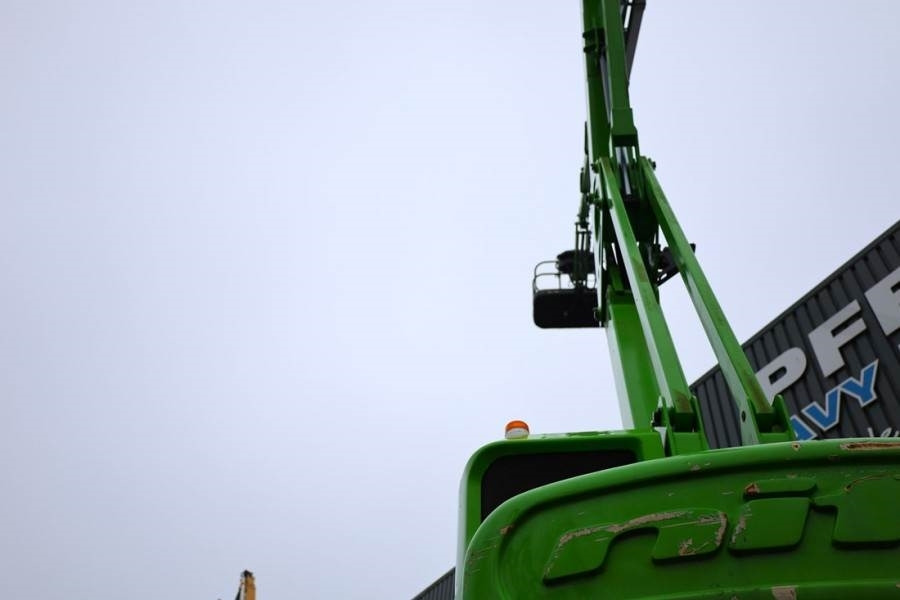 Niftylift HR21D 4x4 MK2 Diesel, 4x4 Drive, 21m Working Heigh - Articulated boom: picture 3 Niftylift HR21D 4x4 MK2 Diesel, 4x4 Drive, 21m Working Heigh - Articulated boom: picture 3
