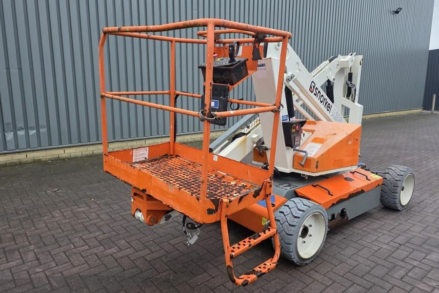 Articulated boom Snorkel A38E As-Is, Electric, 13.5m Working Height, 6.1m R: picture 9 Articulated boom Snorkel A38E As-Is, Electric, 13.5m Working Height, 6.1m R: picture 9